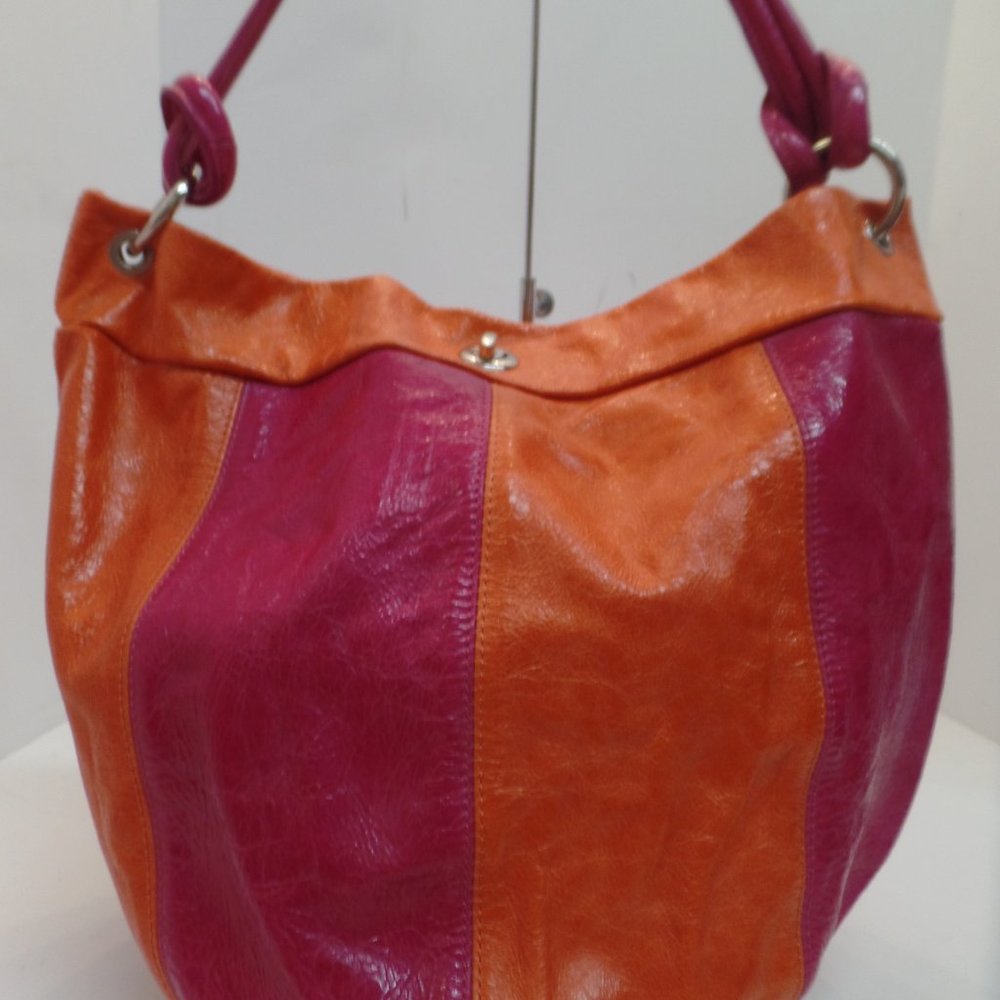 MAURIZIO TAIUTI Made in Italy Bright Pink & Orange Patent Leather Bucket Bag - Picture 13 of 16